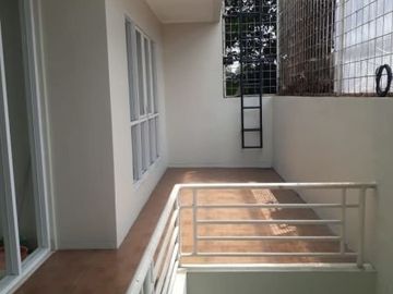 Rumah kuldesak, hadap utara, renovasi 2021, bukit cinere indah