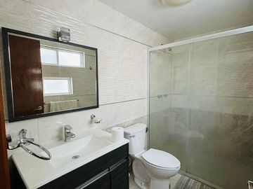 CASA EN VENTA COL. LA PAZ  CON RECÁMARA EN PB CERCA DE AV. JUÁREZ PUEBLA