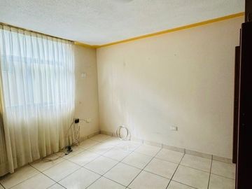 CASA EN VENTA COL. LA PAZ  CON RECÁMARA EN PB CERCA DE AV. JUÁREZ PUEBLA