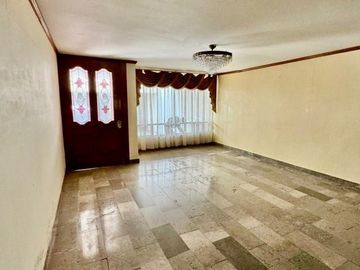 CASA EN VENTA COL. LA PAZ  CON RECÁMARA EN PB CERCA DE AV. JUÁREZ PUEBLA