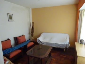 Hermosa casa de dos pisos en BÂ°  Parque Capital