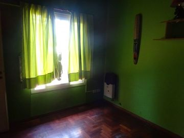 Hermosa casa de dos pisos en BÂ°  Parque Capital