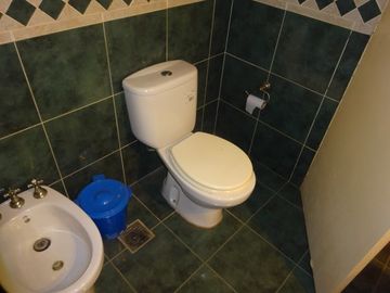 Hermosa casa de dos pisos en BÂ°  Parque Capital