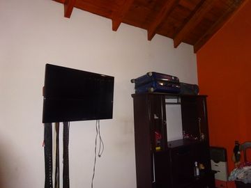 Hermosa casa de dos pisos en BÂ°  Parque Capital
