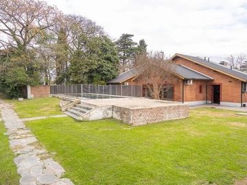 Chalet en venta en Burzaco Este