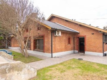 Chalet en venta en Burzaco Este