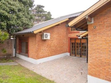 Chalet en venta en Burzaco Este