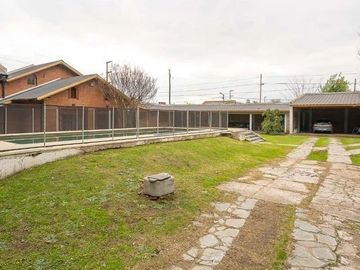 Chalet en venta en Burzaco Este