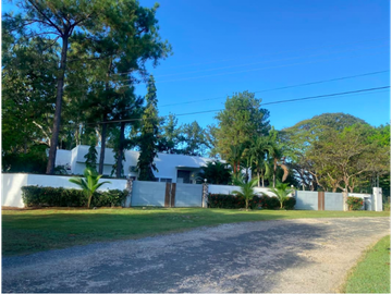 CASA DE PLAYA CON PISCINA Y AMPLIO JARDIN EN VENTA, SANTA CLARA (6)