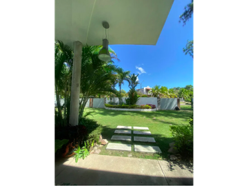 CASA DE PLAYA CON PISCINA Y AMPLIO JARDIN EN VENTA, SANTA CLARA (6)