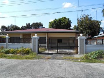 Furnished House for Rent with 4 Bedroom in Angeles City P55k