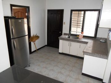 Furnished House for Rent with 4 Bedroom in Angeles City P55k