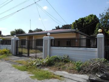 Furnished House for Rent with 4 Bedroom in Angeles City P55k