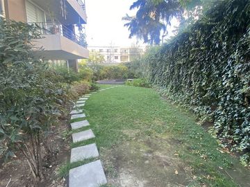 Departamento en Venta en Irarrazaval con Montenegro