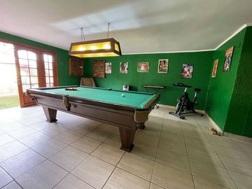 COUNTRY CLUB, COLEGIO SAINT JOHNS, ANDREE