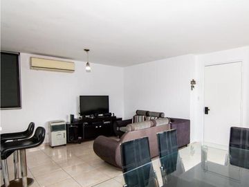 VENDO APARTAMENTO PH ELMARE