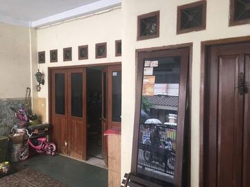 DIJUAL Rumah istimewa banget di Kemanggisan,Slipi. Kondisi Unit bagus siap huni..!