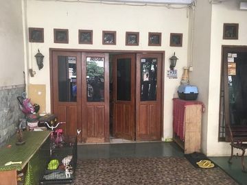DIJUAL Rumah istimewa banget di Kemanggisan,Slipi. Kondisi Unit bagus siap huni..!