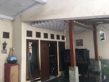 DIJUAL Rumah istimewa banget di Kemanggisan,Slipi. Kondisi Unit bagus siap huni..!