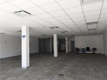 LOCAL EN VENTA EN LOMAS DE SAN ISIDRO