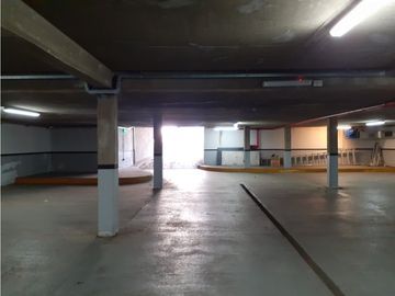 LOCAL EN VENTA EN LOMAS DE SAN ISIDRO