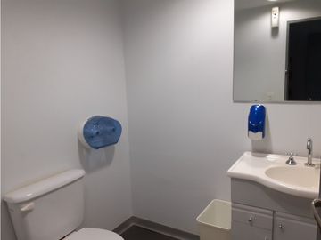 LOCAL EN VENTA EN LOMAS DE SAN ISIDRO