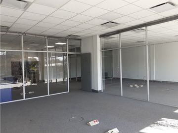 LOCAL EN VENTA EN LOMAS DE SAN ISIDRO
