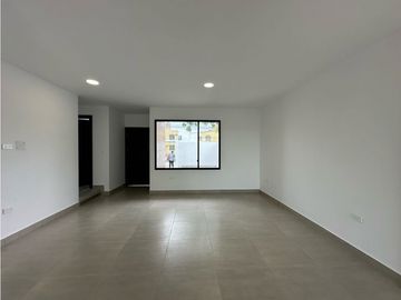 MODERNA CASA NUEVA CON 3 DORMITORIOS EN MANTA AZUL, SUR DE MANTA