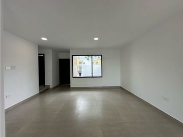 MODERNA CASA NUEVA CON 3 DORMITORIOS EN MANTA AZUL, SUR DE MANTA