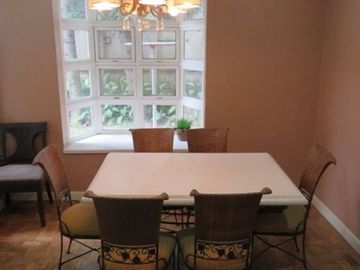 House for rent in Cebu City, Gated close to malls in Banilad