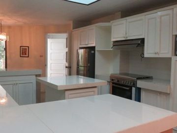 House for rent in Cebu City, Gated close to malls in Banilad