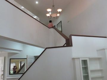 House for rent in Cebu City, Gated close to malls in Banilad