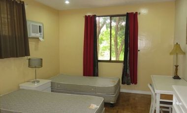 House for rent in Cebu City, Gated close to malls in Banilad
