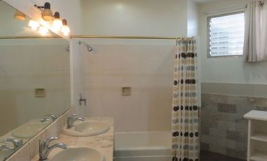 House for rent in Cebu City, Gated close to malls in Banilad