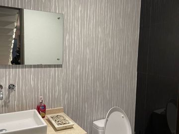 Se Vende Casa en Cañadas del Lago, Roof Garden, Terreno 222 m2, de LUJO !