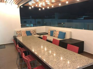 Se Vende Casa en Cañadas del Lago, Roof Garden, Terreno 222 m2, de LUJO !