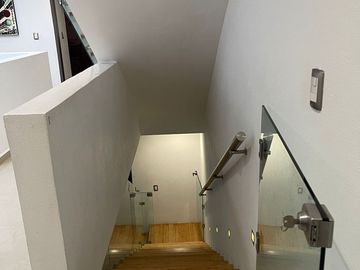 Se Vende Casa en Cañadas del Lago, Roof Garden, Terreno 222 m2, de LUJO !