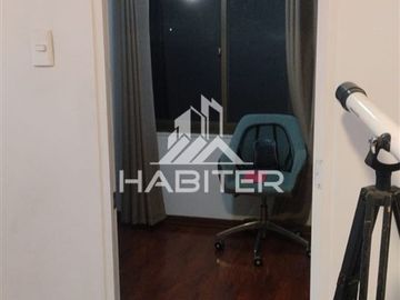 Casa en venta de 4 dorm. en Maipú