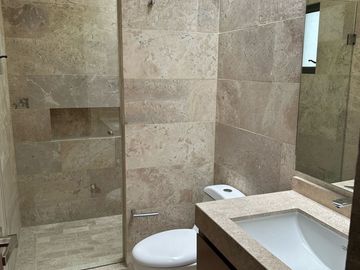 CASA EN VENTA EN SIERRAZUL SLP