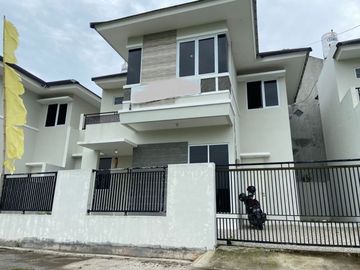 Di Jual Rumah Siap Huni 2 Lantai Di Sleman