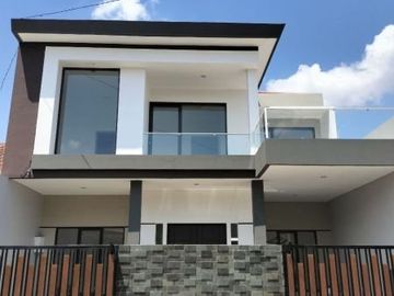 Rumah Di Bandung Selatan Kopo Bangunan 2 Lantai Hadap Barat