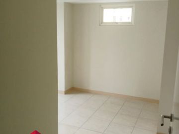 Dijual Apartemen Springlake 3BR View Pool