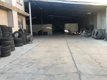 CASA CON NAVE EN VENTA  EN SANTIAGUITO TENANGO