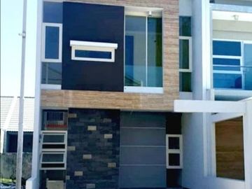 2 RUMAH MURAH BARU SUKOLILO DIAN REGENCY 2 MINIMALIS