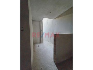 Venta De Terreno Con Multifamiliar De 3 Pisos – Urb. Covidunt, Trujillo
