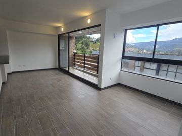 apartamento en arriendo en retiro club. Cod A401115