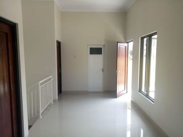 Rumah 2 Lantai Mewah & Modern Utara PLN Banteng di Sleman