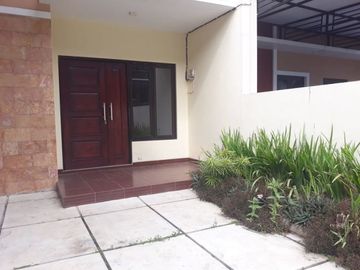 Rumah 2 Lantai Mewah & Modern Utara PLN Banteng di Sleman