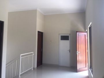 Rumah 2 Lantai Mewah & Modern Utara PLN Banteng di Sleman