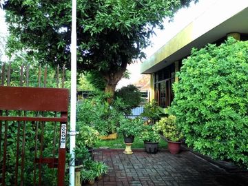 Rumah Strategis Pusat Kota Daerah Gubeng Dekat Siloam